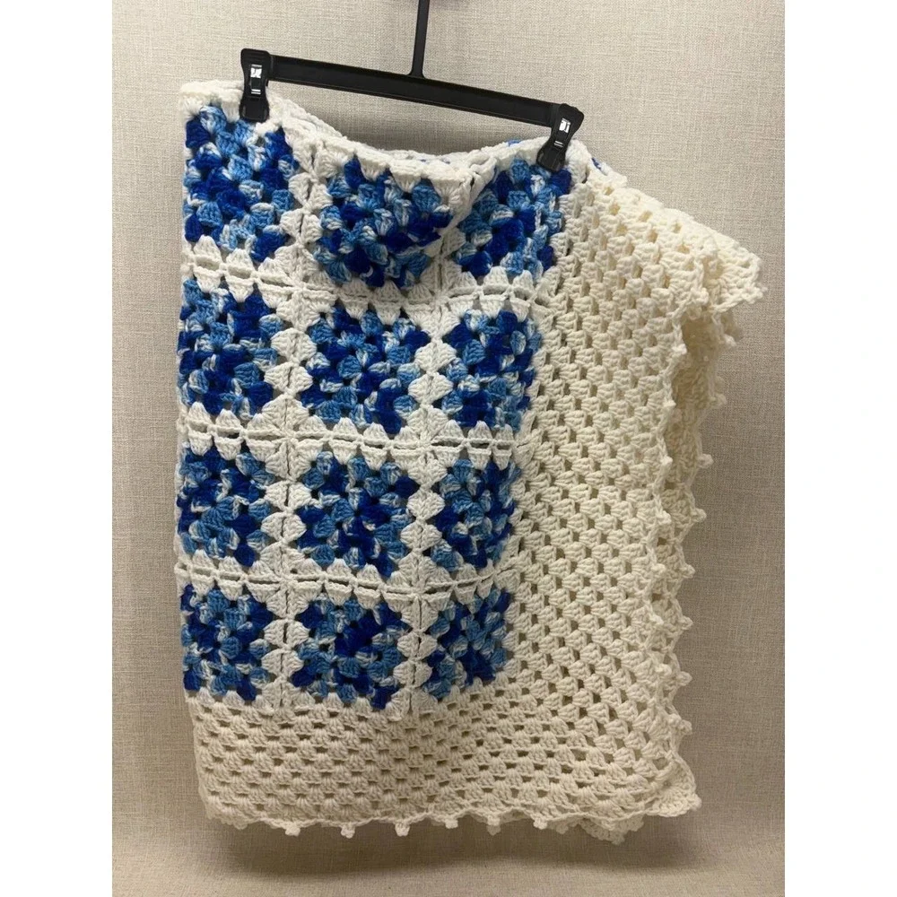 Vintage Handmade Crochet Granny Square Blanket Blue Cream Afghan Throw 53x43‎